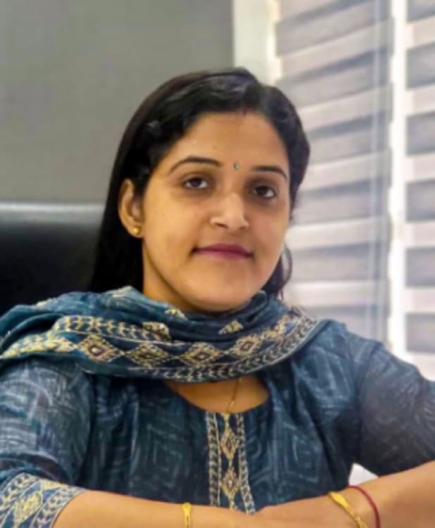 Jolly Kashiyap - Company Secretary